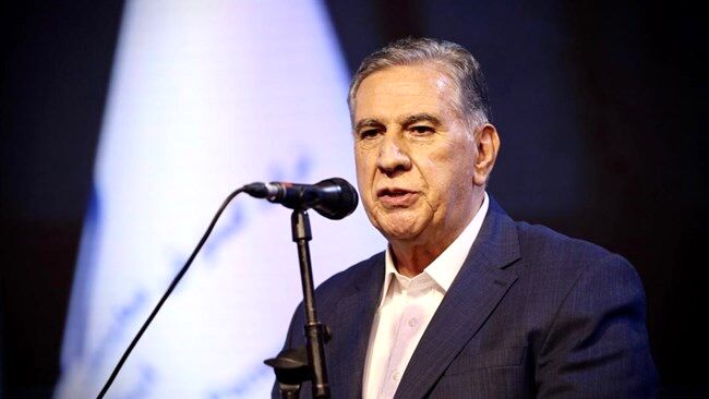 خروج از شرایط سخت اقتصادی با توسعه تجارت ممکن می‌شود