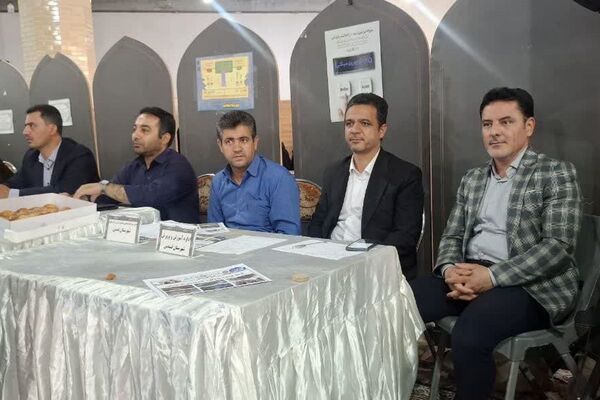 میز خدمت اداره آموزش و پرورش شهرستان قدس در نماز جمعه