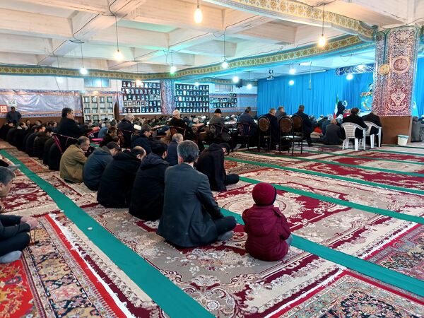 تجلیل از حافظ کل قرآن، مدد جوی روشن دل در نماز جمعه