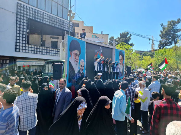 راهپیمایی روز قدس همراه با تشییع پیکر شهید صداقت در قم