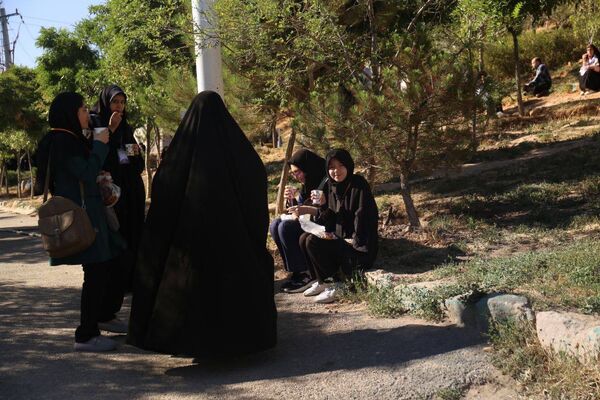 دختران قرآنی سمپاد ایران بر فراز بام تبریز