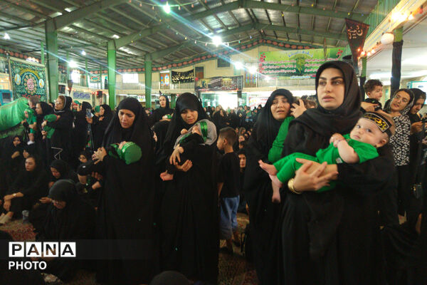 طنین لالایی مادران آباده در همایش شیرخوارگان حسینی