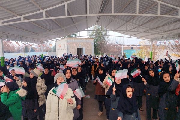 جشن میلاد امام زمان(عج) در دبستان فرهنگ فرازمند