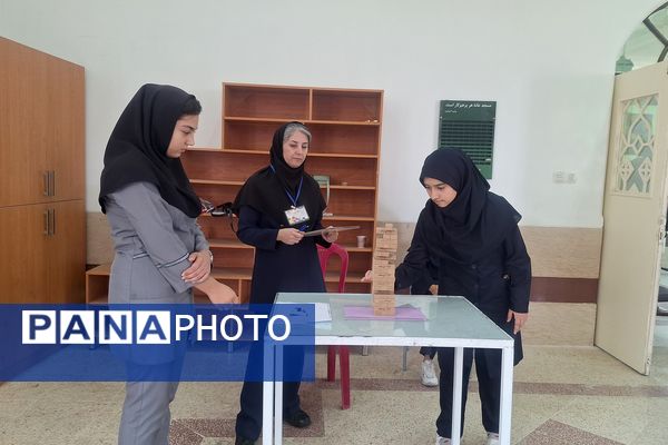 مسابقات بازی‌های فکری رویش دختران مرحله استانی در شیراز