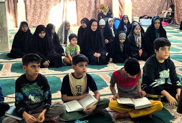 اعتکاف دانش آموزی در مساجد شهرستان مانه 