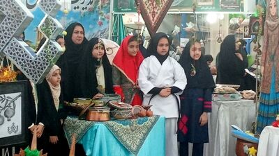 حضور دانش آموزان در جشنواره از ریشه تا رویش