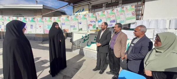 آیین نواختن « گلبانگ انقلاب » در مدرسه 22 بهمن دلند