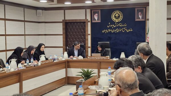 جلسه توسعه فعالیت‌های تربیتی و فرهنگی در گلستان