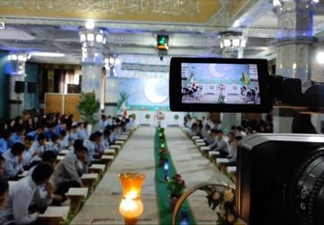  محفل‌انس‌با قرآن دانش آموزی در بیرجند 