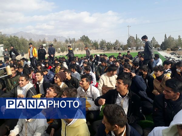 همایش تجلیل از دانش‌آموزان برتر مسابقات قرآن، عترت نماز شهرستان خلیل‌آباد 