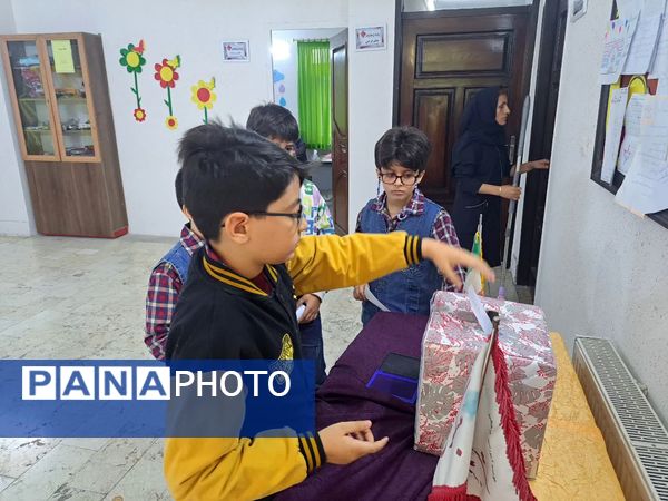 انتخابات شورای دانش‌آموزی در دبستان مبتکران ناحیه ۷