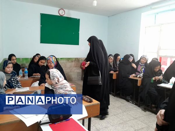 بازدید از فعالیت‌های مرکز یادگیری دولتی نرجس ناحیه یک مشهد