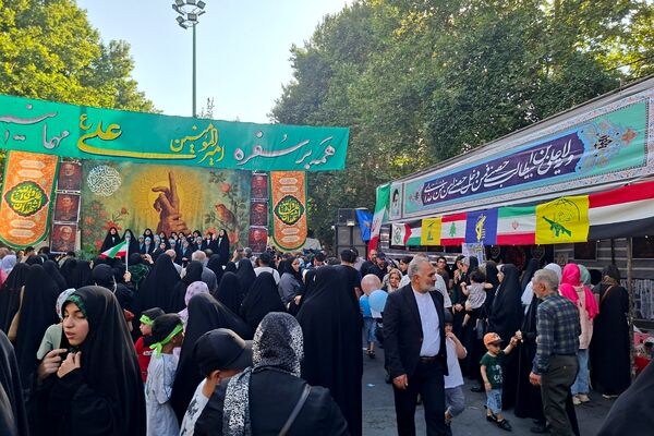 حضور پرشور مردم شهریار در راهپیمایی کیلومتری غدیر 