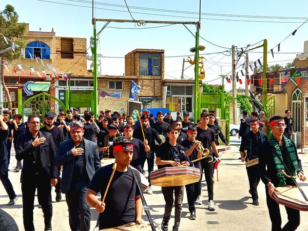 اجتماع بزرگ احلی من العسل در برخوار 