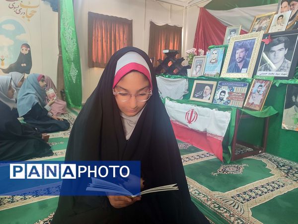 یادواره شهدا در دبستان شاهد حاج تقی آقا بزرگ ناحیه یک مشهد 