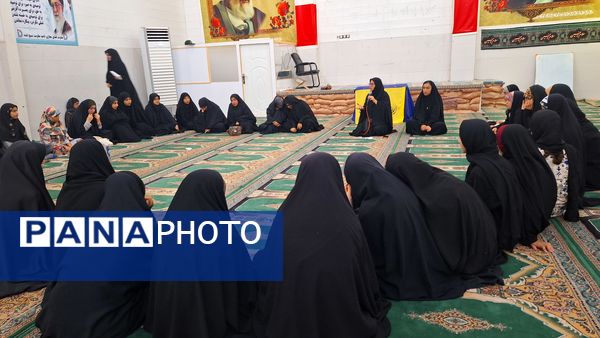 نشست کارگاهی قواعد زندگی دوره تابستانی بسیج در شهرستان لنده