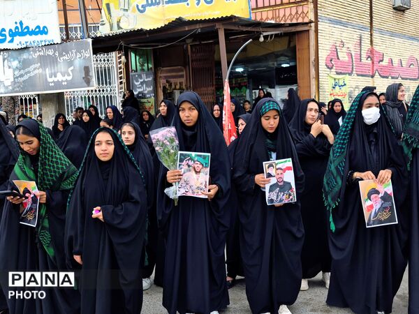 مراسم تشییع پیکر مطهر شهید اسماعیل آزادگرمی در کرمان