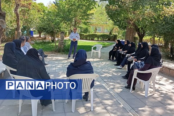 برگزاری دوره توانمند سازی مربیان پیشتاز در منطقه پردیس 