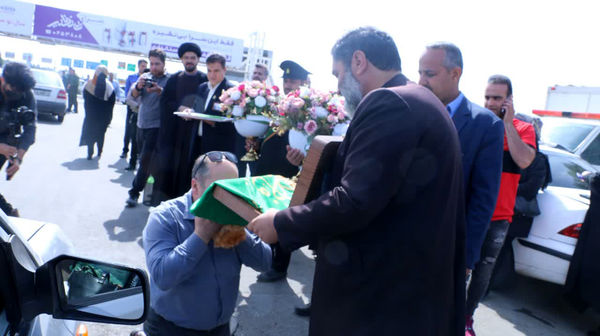 خوش‌آمدگویی مسئولان شهری قم به زائران کریمه اهل بیت(س)