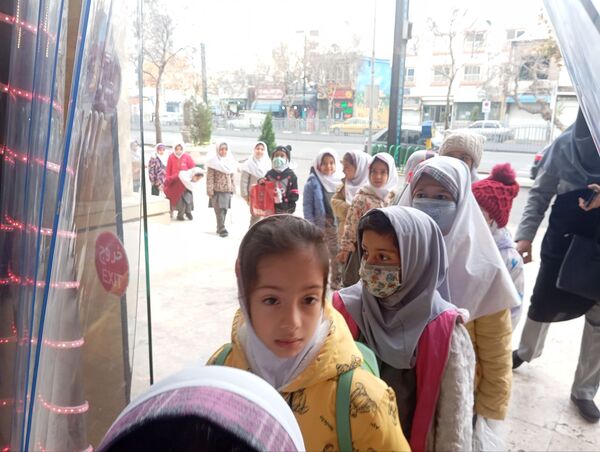 اردو تفریحی دانش آموزان دبستان دخترانه نرجس یک و دو 
