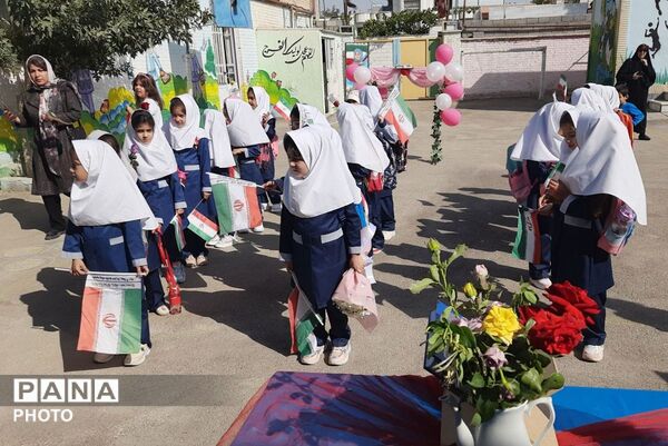 جشن شکوفه ها در مدرسه زهره بنیانیان شهرستان شیروان