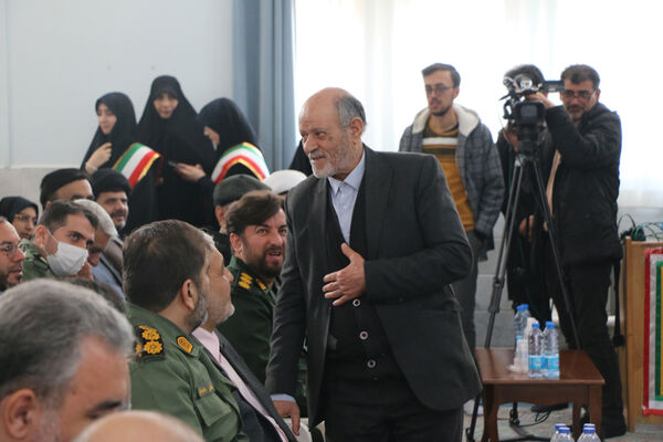 برپایی جشن «حضور تا ظهور» در دبیرستان شهیده حسنی سعدی قم