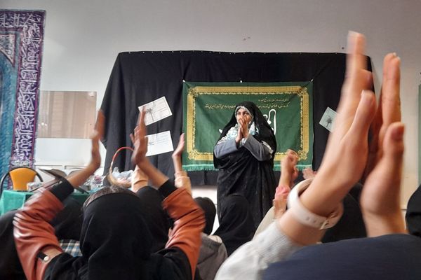 جشن روز مادر در مدارس شهید سرافراز و تربیت اسلامشهر