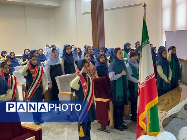 دبستان آرمینه مصلی نژاد در آستانه نیمه شعبان 