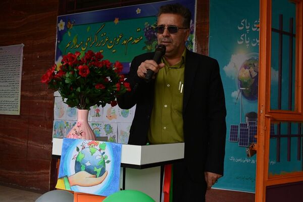 برگزاری مراسم هفته زمین پاک در بهارستان‌دو