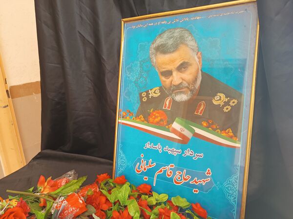سالگرد شهادت سردار سلیمانی در دبیرستان دخترانه نور اردبیل