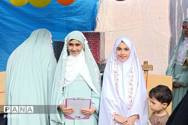 غرفه‌های مردمی صباشهر؛ ایستگاهی برای تلاقی هنر و عشق به ولایت