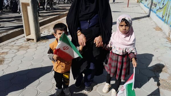 راهپیمایی باشکوه ۱۳ آبان در شهرستان بن 