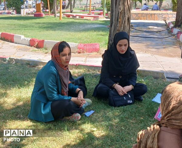 هم‌اندیشی دانش‌آموزان کامیارانی با محوریت «نوجوان تمدن‌ساز» و فرهنگ عفاف و حجاب