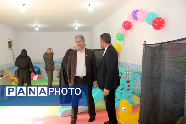 افتتاح زمین چمن مصنوعی و خانه ورزش در بوشهر