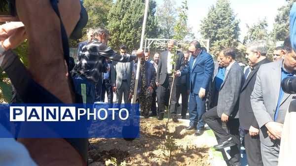 زنگ مهر در دبیرستان خاندان قفلی ناحیه هفت