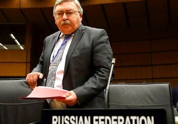 اولیانوف: آمریکا باید در مذاکرات با ایران اخاذی را کنار بگذارد