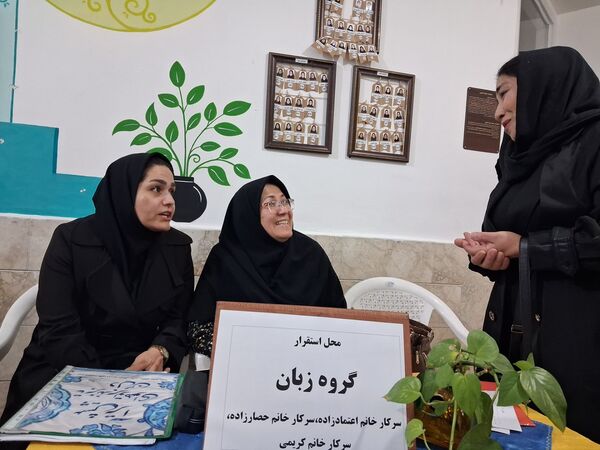 کارنامه‌ها با حضور دبیران تحویل داده شد