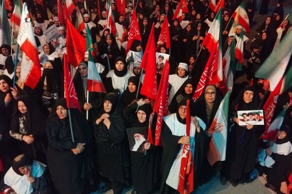 همزمان با سراسر کشور؛ صد و هفتاد و ششمین شب «بیعت با رهبری» در نورآباد
