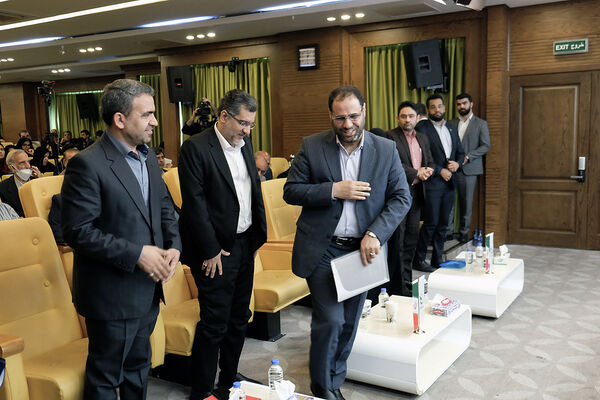 نشست ملی مدیران عامل و موسسان مدارس مجتمعی غیردولتی و هیات امنایی