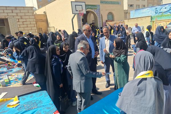 بازارچه‌ای به نیت مهرورزی 