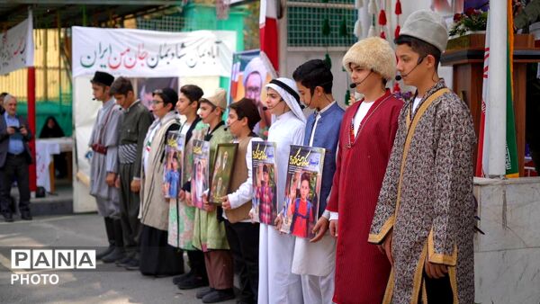 آیین گلباران محل شهادت شهید مرتضی مطهری با حضور مجید پارسا در منطقه ۱۲