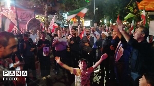 حماسه سازی مردم نیشابور در حسینیه امام خمینی (ره)