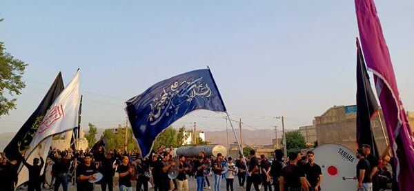  حضور پررنگ نوجوانان وجوانان در تاسوعای حسینی