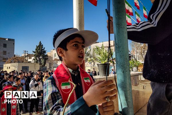 نور ایمان و رقابت؛ مسابقات قرآن، عترت و نماز دانش‌آموزان پسر در منطقه کهریزک 