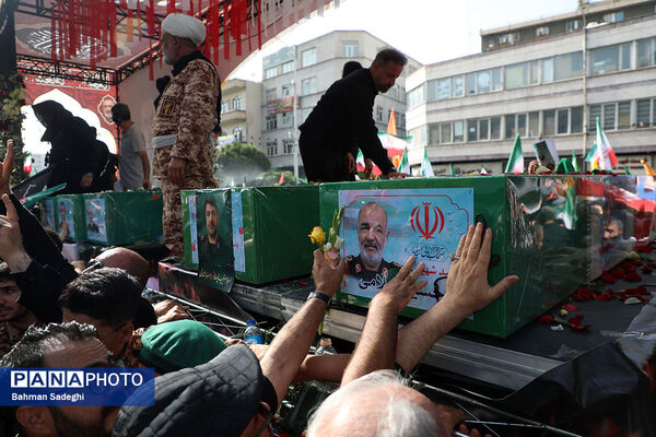 تشییع شهدای اقتدار در تهران - 2