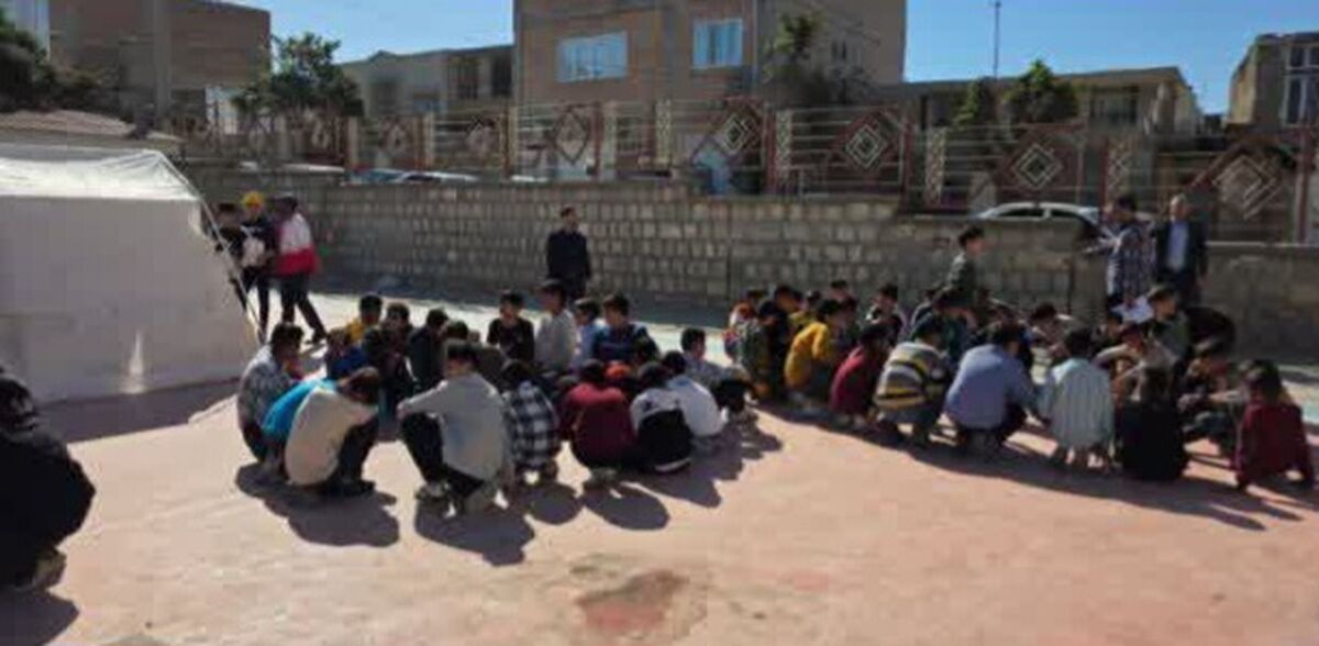 مانور زلزله و ایمنی در دبیرستان شهید کریمی گالیکش برگزارشد
