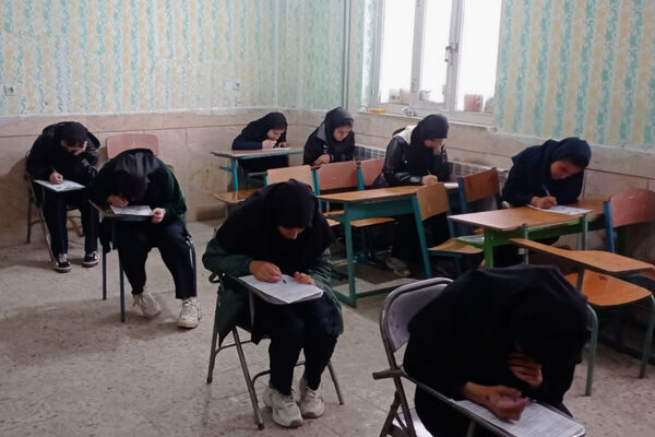 ادامه امتحانات در بهمن ماه