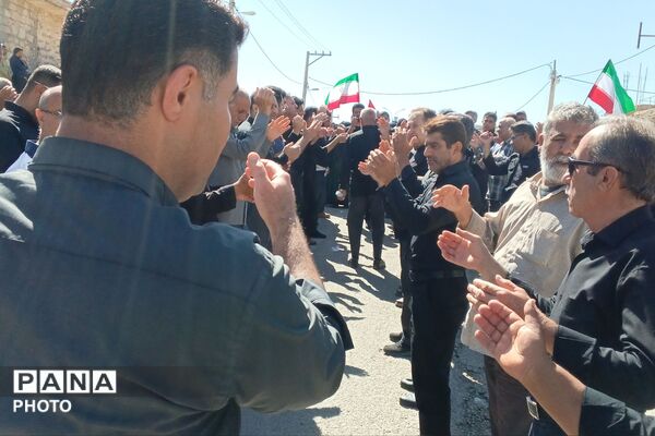 مراسم عاشورا در گلزار شهدای شهرستان لنده