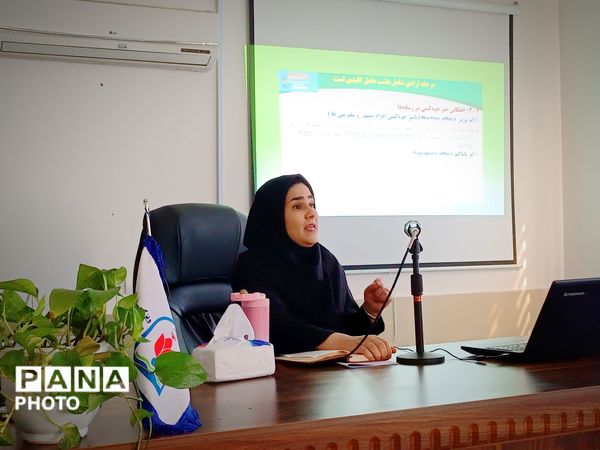 کارگاه استانی آموزشی پیشگیری از خودکشی دانش آموزان در ناحیه پنج مشهد