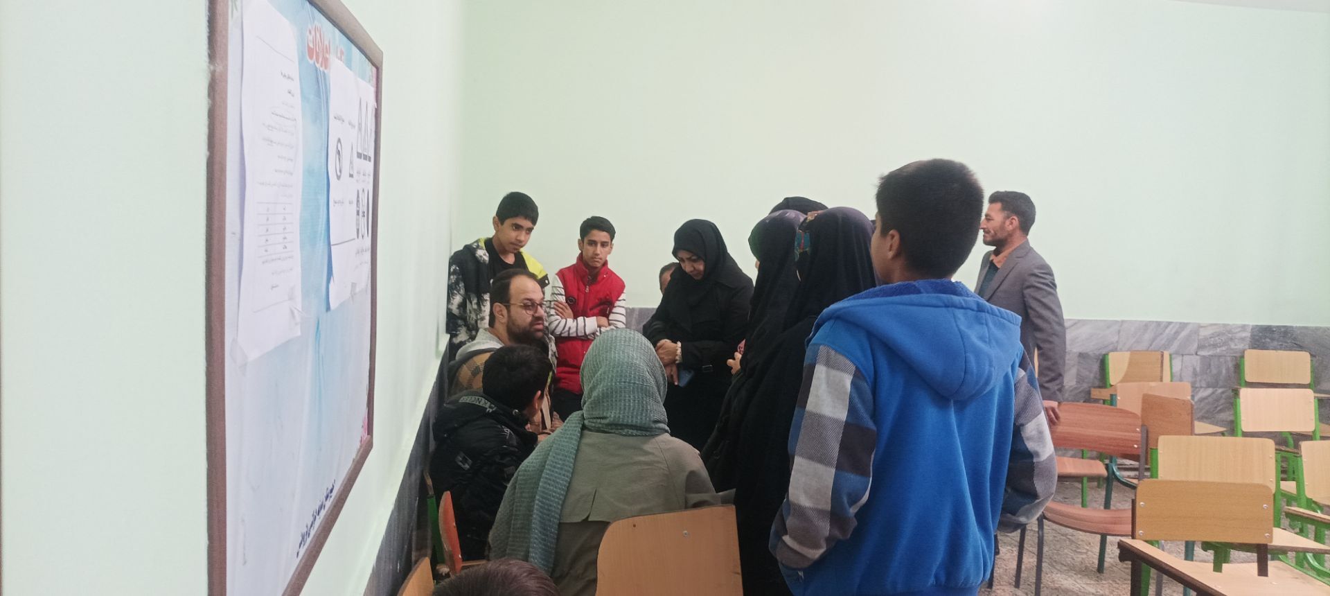 ۱۳ آذر جلسه دیدار اولیا با دبیران دبیرستان نمونه دولتی پژوهش آشخانه 